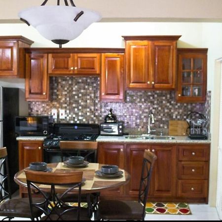 Merrivale Suite Κίνγκστον Εξωτερικό φωτογραφία
